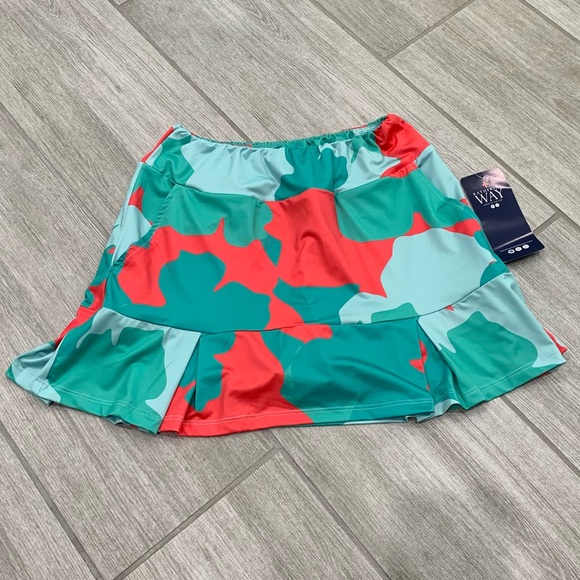 Katherine Way Dresses & Skirts - Katherine Way turquoise and red golf skirt